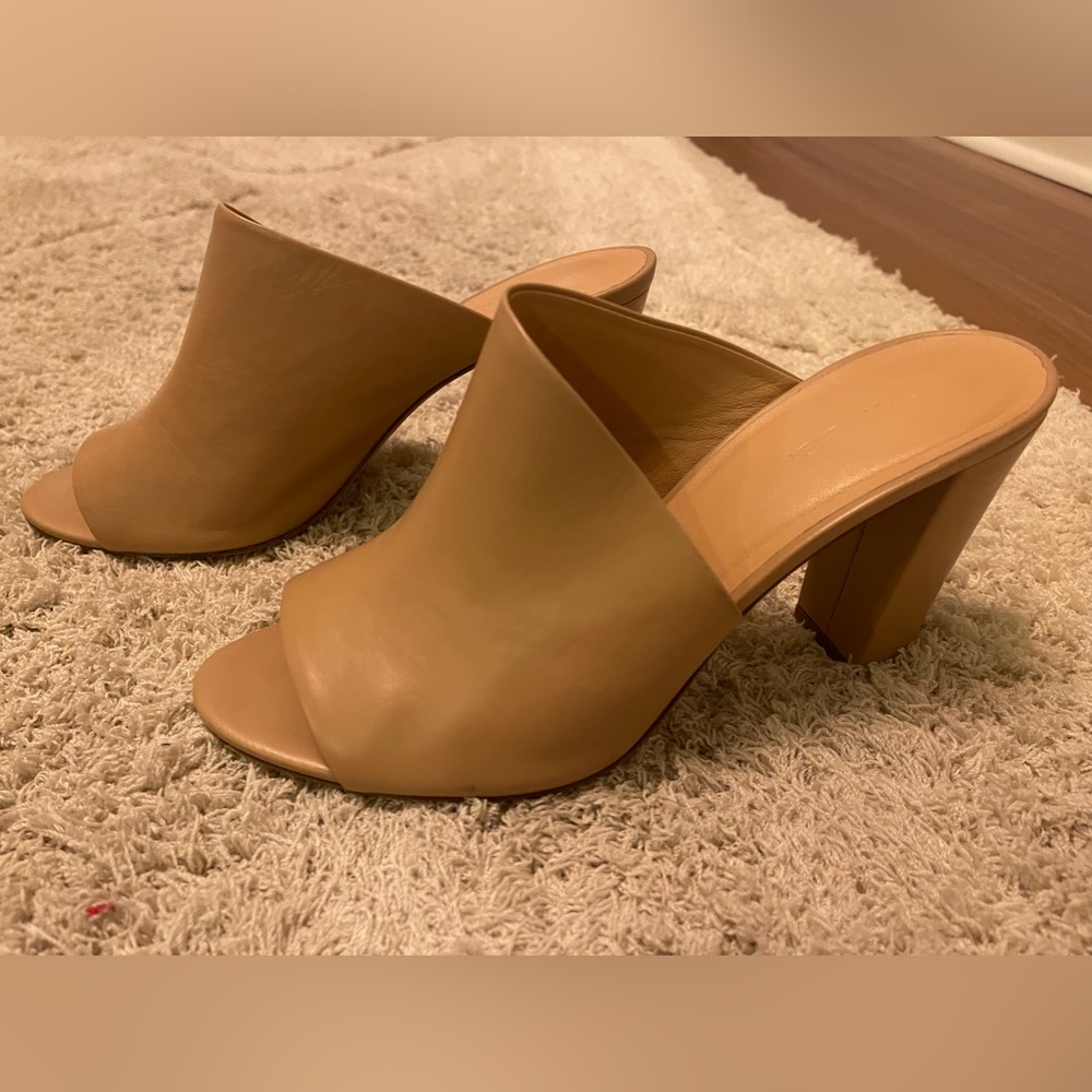 Vince Tan Leather Heeled Mule Size 10